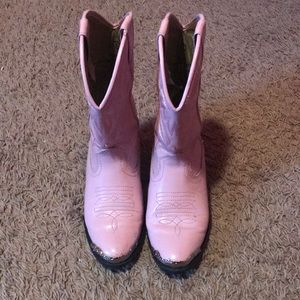 Never worn out of the house!